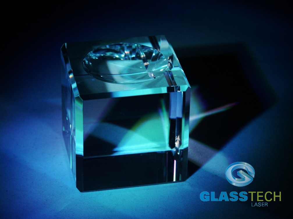 Křišťálový globus 60 mm + skleněný stojánek